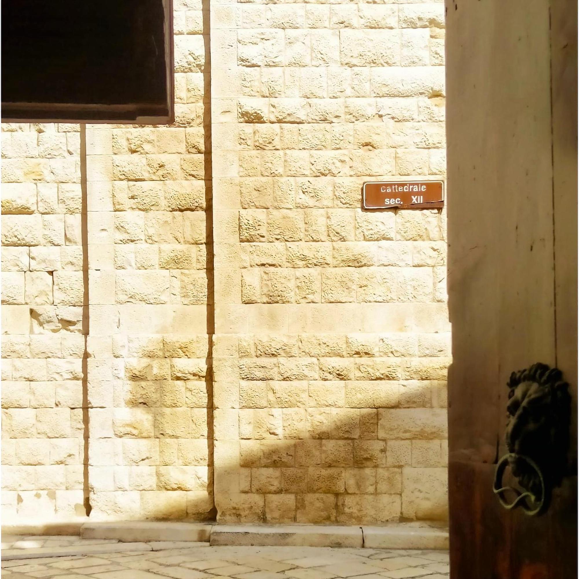 Palazzo Framarino Dei Malatesta - Noble Floor - XIV Century 焦维纳佐 外观 照片