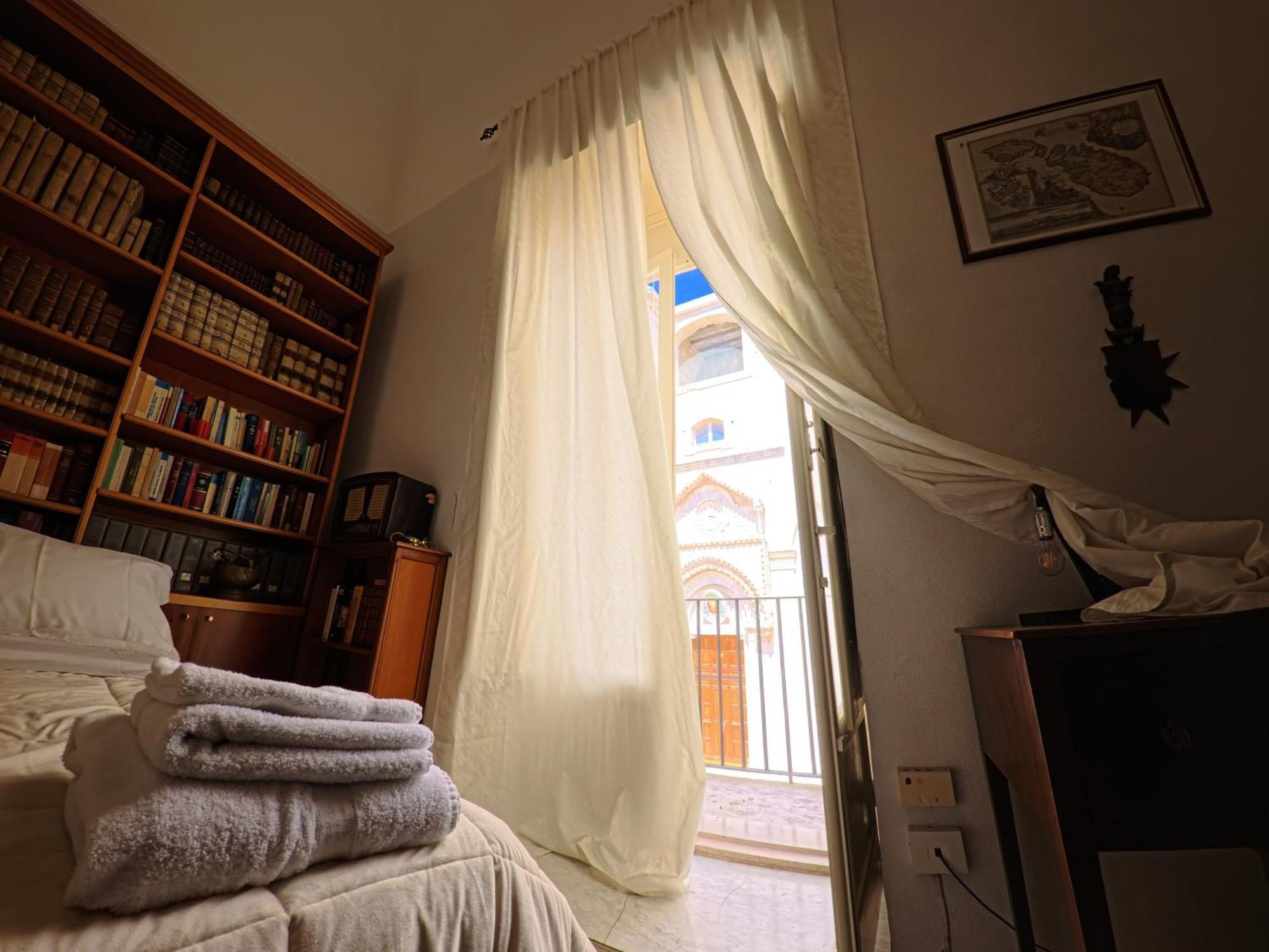 Palazzo Framarino Dei Malatesta - Noble Floor - XIV Century 焦维纳佐 外观 照片