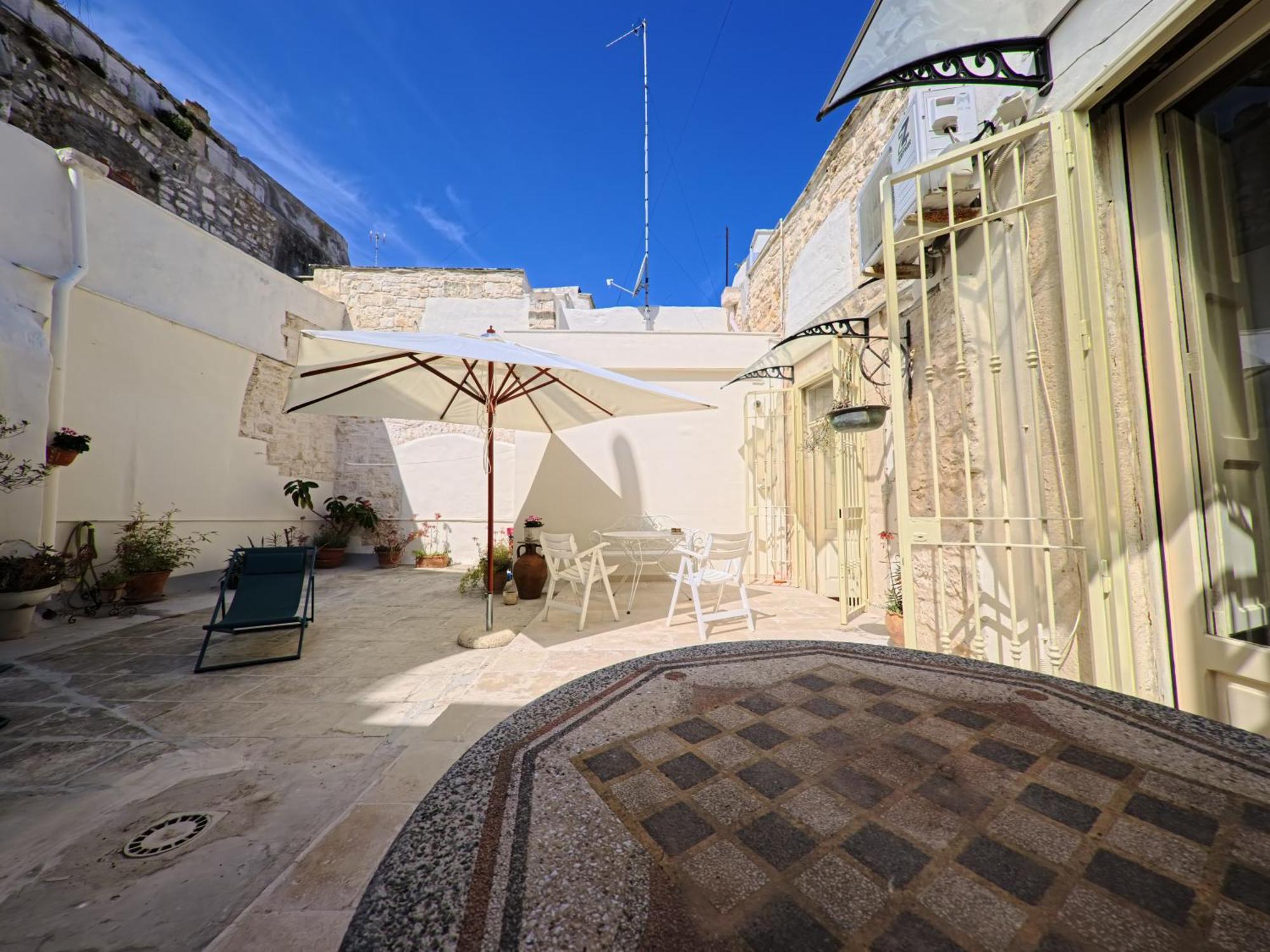 Palazzo Framarino Dei Malatesta - Noble Floor - XIV Century 焦维纳佐 外观 照片