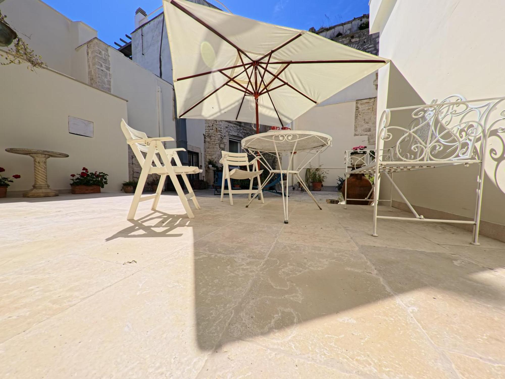 Palazzo Framarino Dei Malatesta - Noble Floor - XIV Century 焦维纳佐 外观 照片