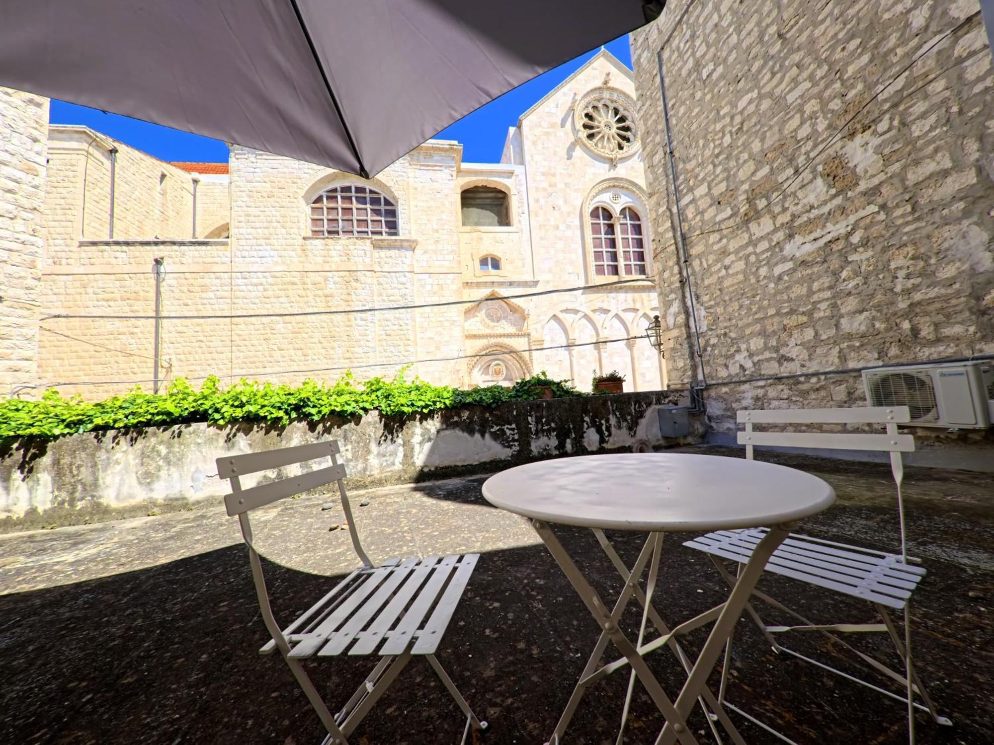Palazzo Framarino Dei Malatesta - Noble Floor - XIV Century 焦维纳佐 外观 照片